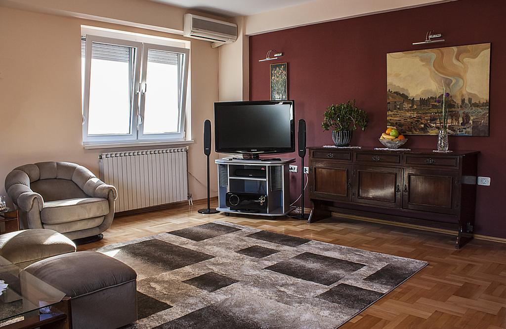Apartments Skopje Downtown Luaran gambar